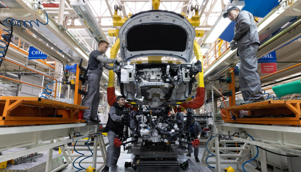 Auto & Automotive
